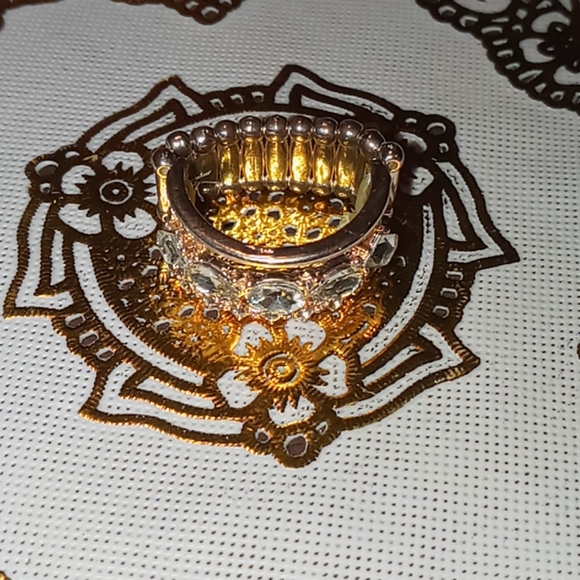 Ring - Picture 1 of 3